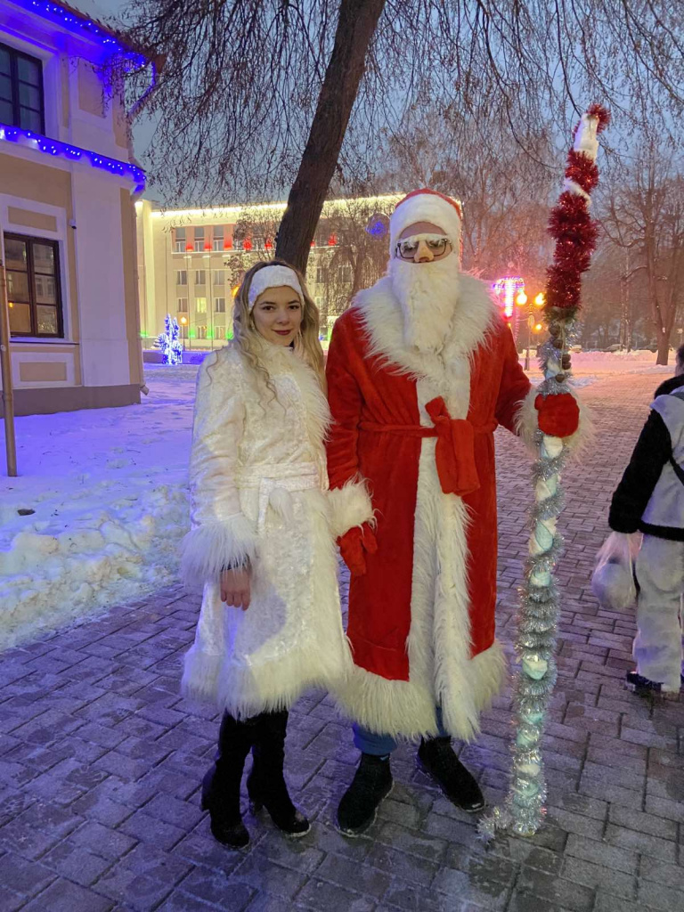 Шествие Дедов Морозов (2).jpg